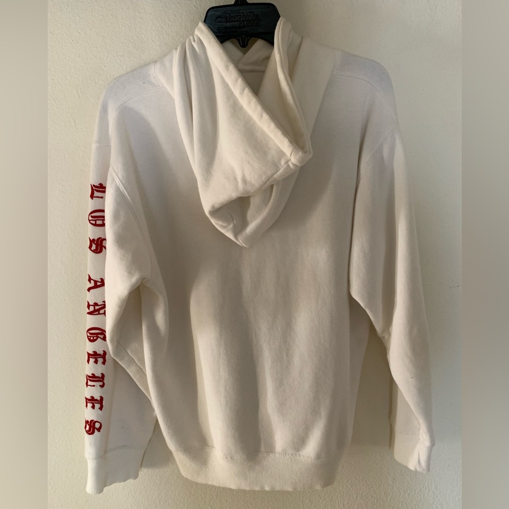 Pacsun Los Angeles Pullover Hoodie:
• Size: Large
